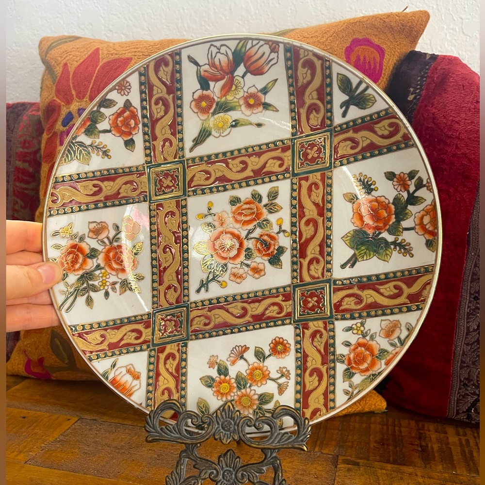Oriental Accents Since 1880 - 10" Round Decorative Plate - GORGEOUS like New